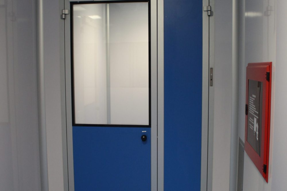 Swing Doors Cleanroom